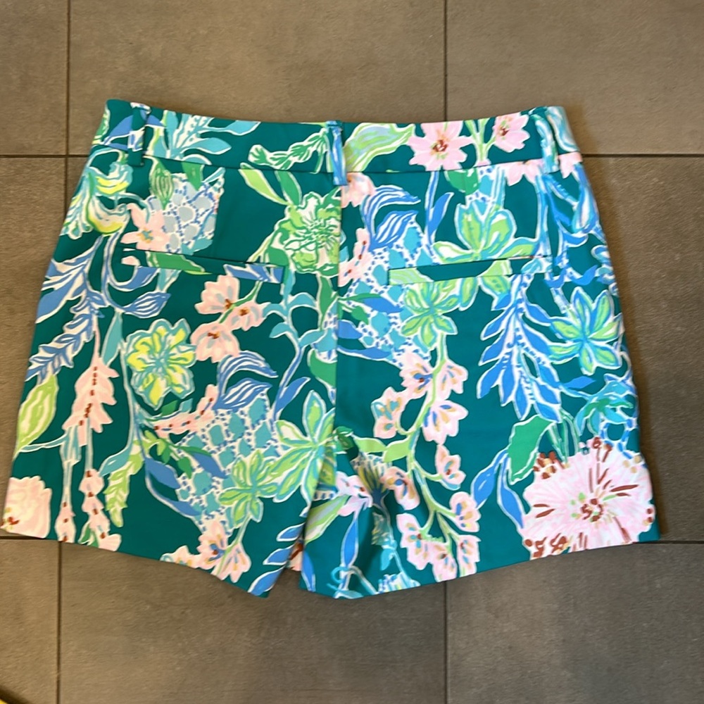 Lilly Pulitzer Callahan Mid Rise Shorts - Picture 10 of 10